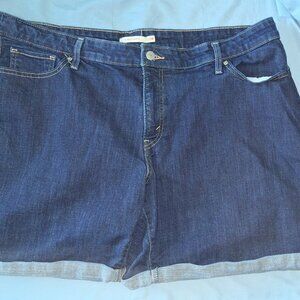 Woman's Jean Shorts